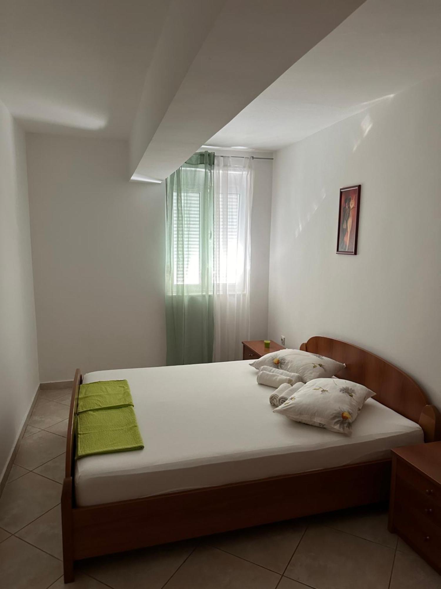 Aleks Apartment